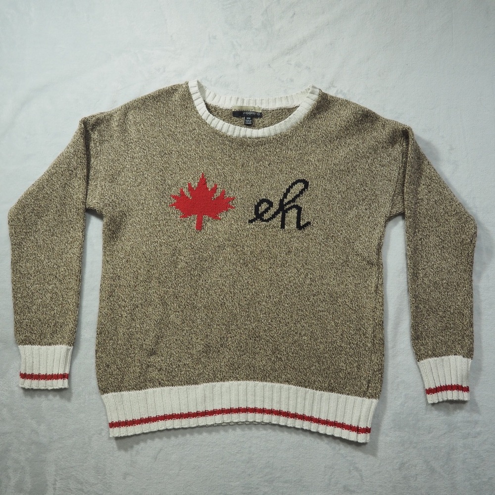 Women Parkhurst Sz M Tan Crewneck Sweater with Red Maple Motif